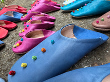 Load image into Gallery viewer, Lot of 13 Leather Children's Slippers